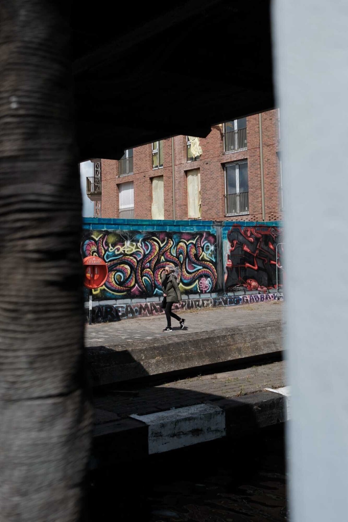 Edinburgh June street photo 02