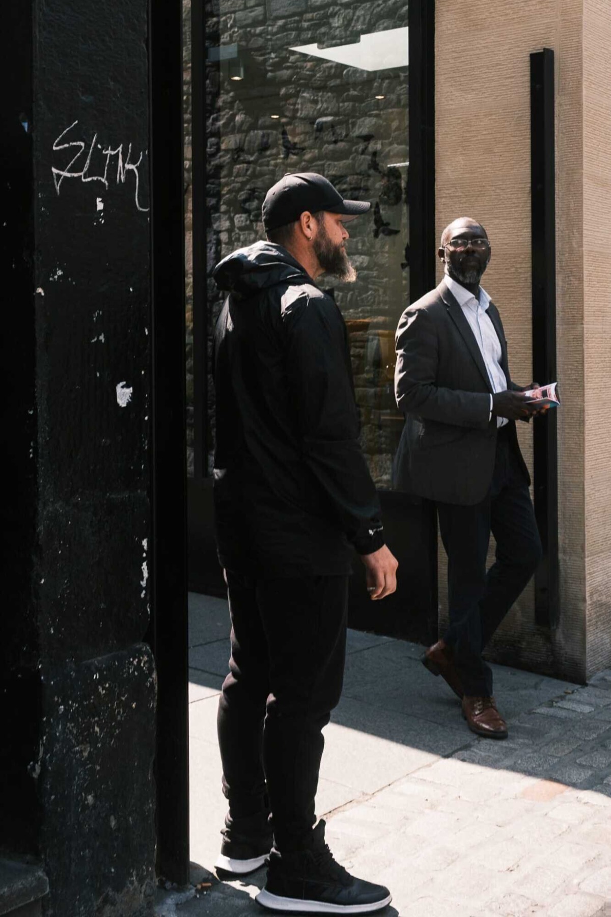 Edinburgh June street photo 03