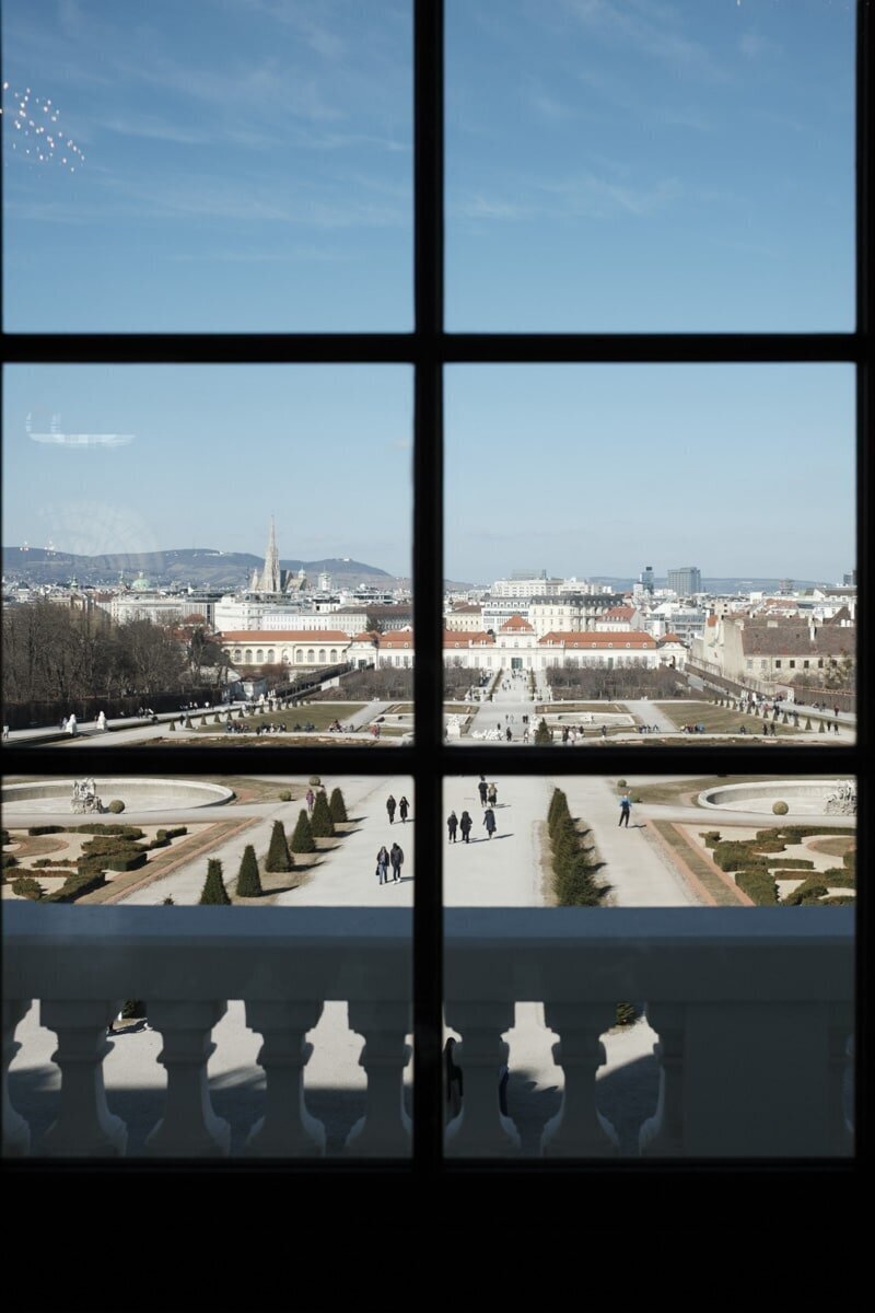 Vienna street photo 08