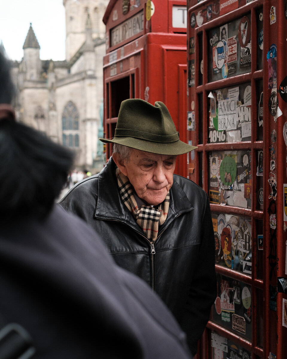 Close-up street photo 02