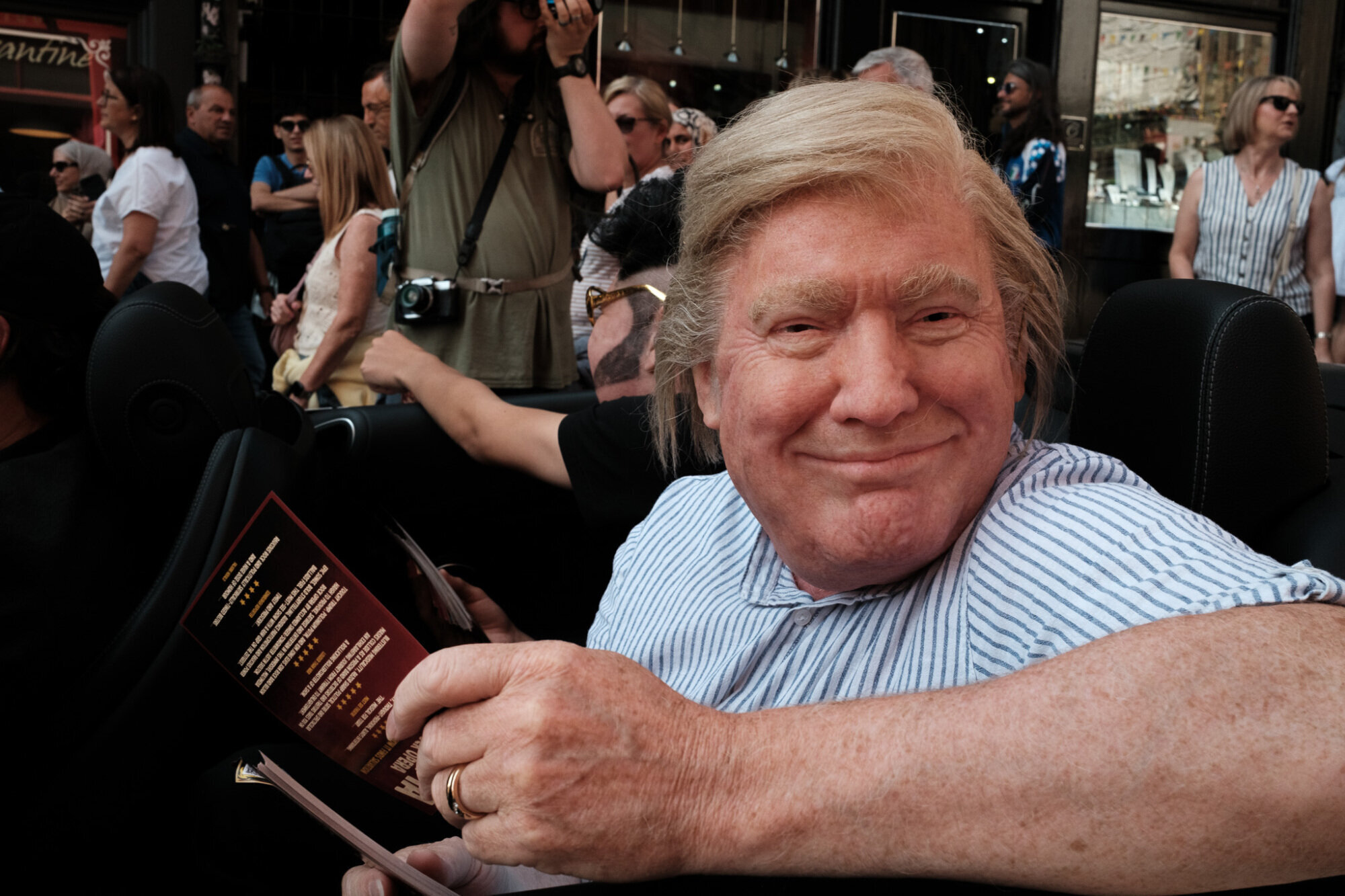 Edinburgh Festival street photo 03