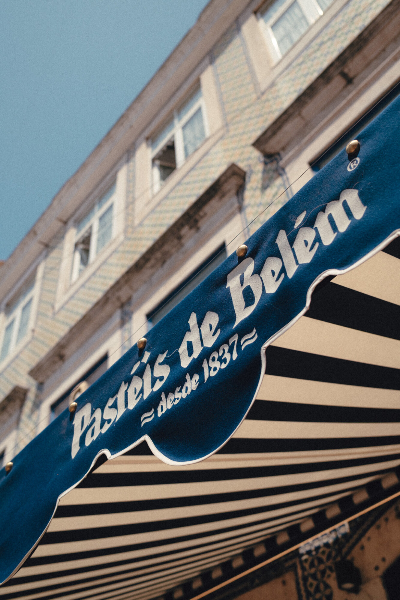 Lisbon street photo 05