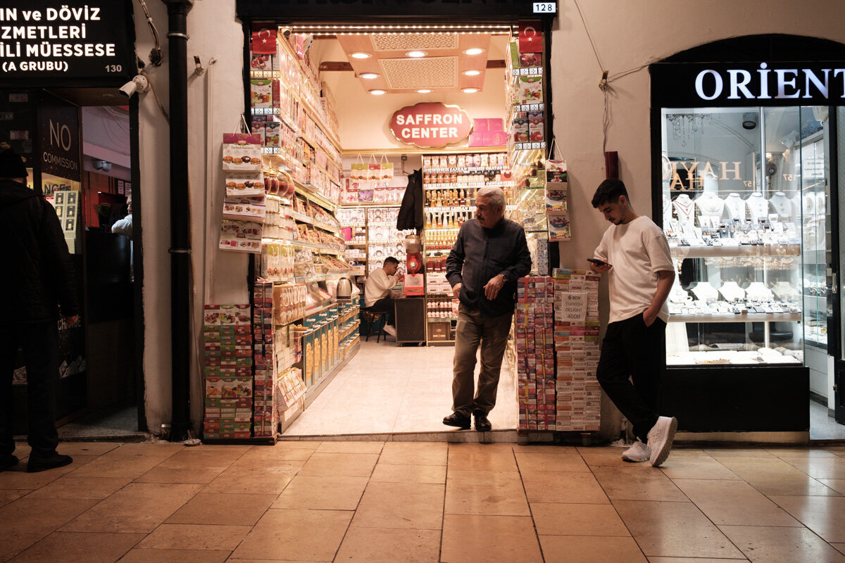 Istanbul street photo 03